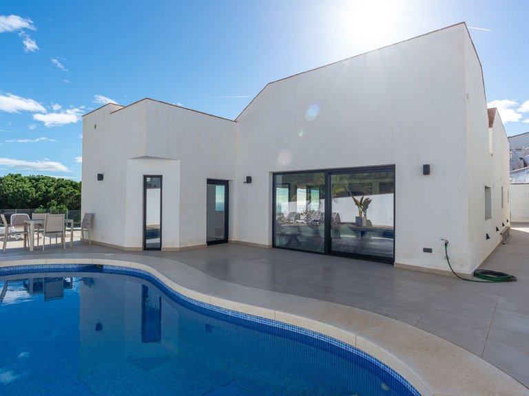 Villa for Sale in La Cala De Mijas, Malaga 9