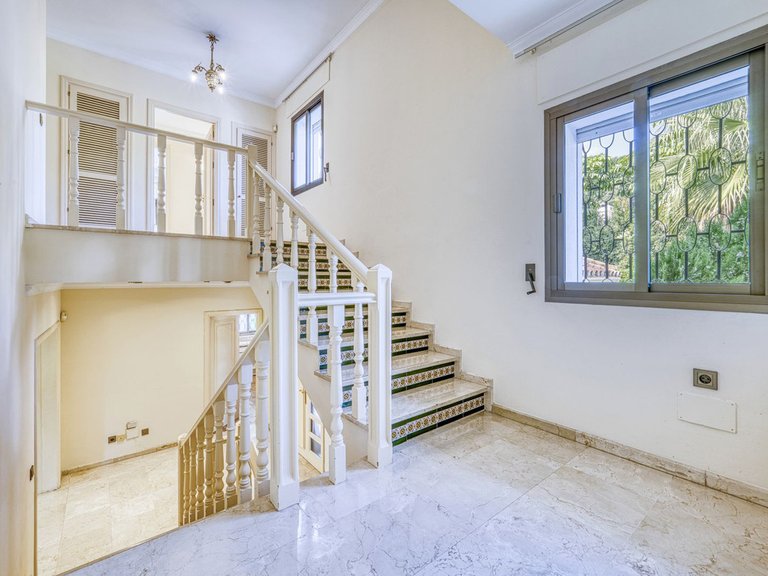 Villa for Sale in Los Monteros, Malaga 25
