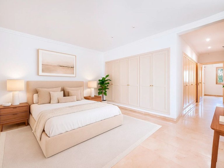Villa for Sale in Los Monteros, Malaga 39