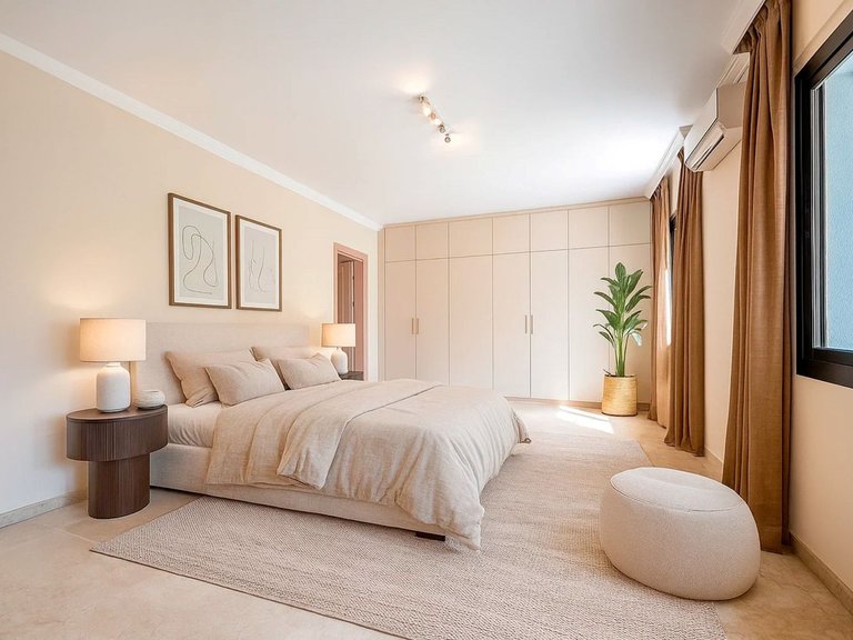 Villa for Sale in Los Monteros, Malaga 40