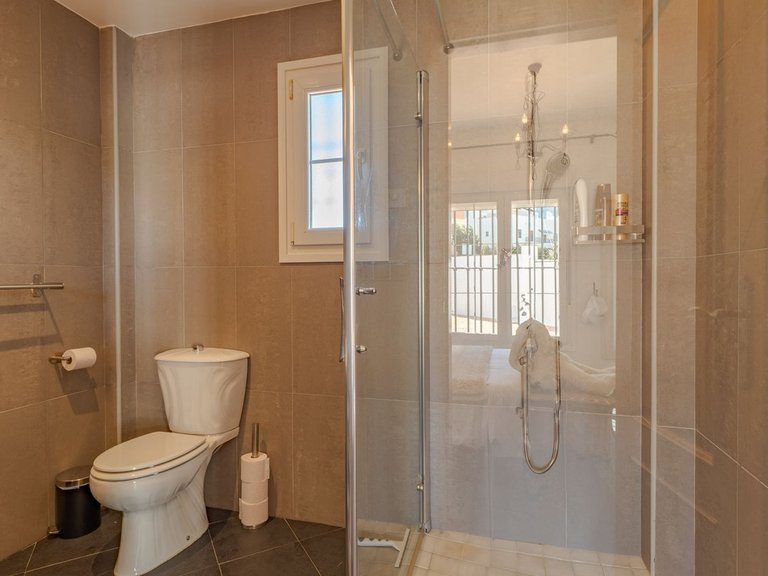 Villa for Sale in Alhaurín El Grande, Malaga 12