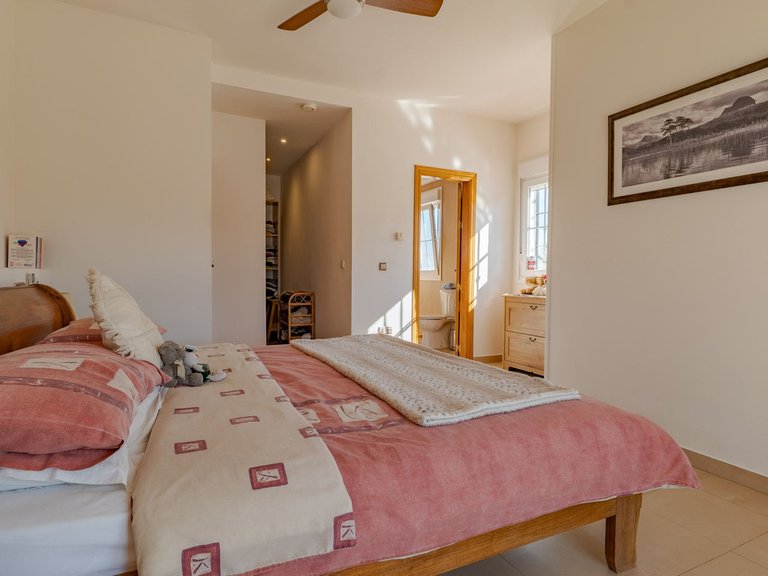 Villa for Sale in Alhaurín El Grande, Malaga 25