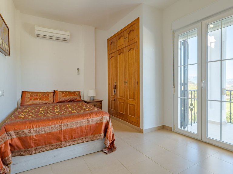 Villa for Sale in Alhaurín El Grande, Malaga 29