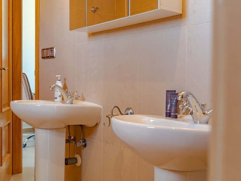 Villa for Sale in Alhaurín El Grande, Malaga 32