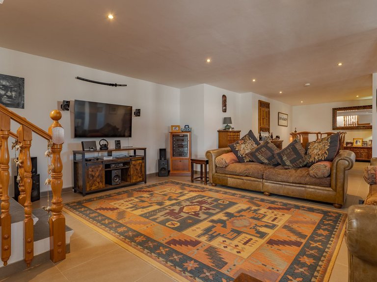 Villa for Sale in Alhaurín El Grande, Malaga 43