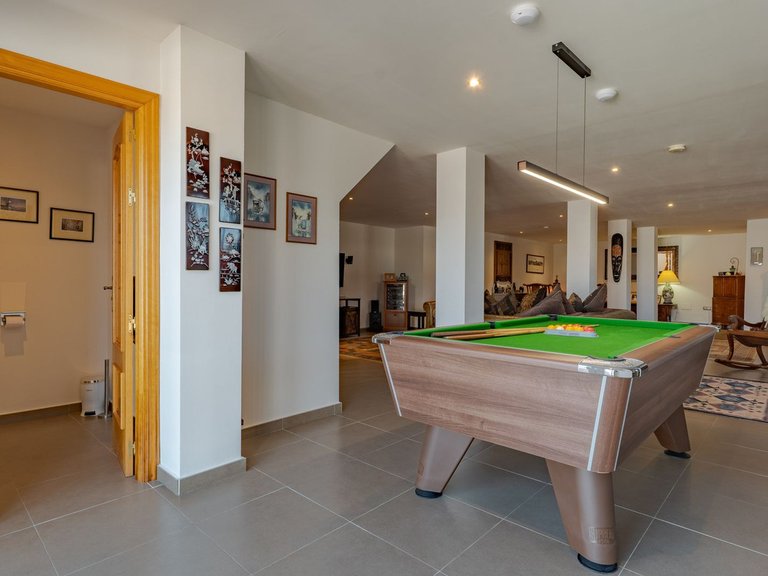 Villa for Sale in Alhaurín El Grande, Malaga 46