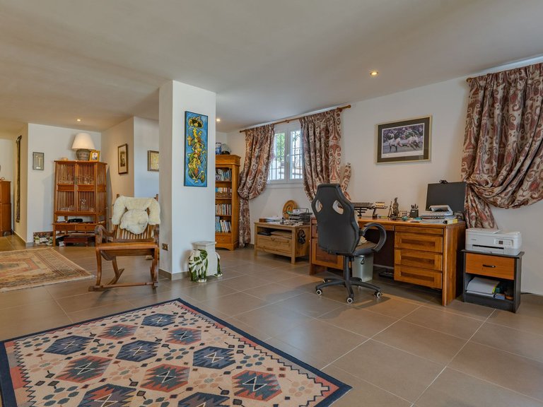 Villa for Sale in Alhaurín El Grande, Malaga 48