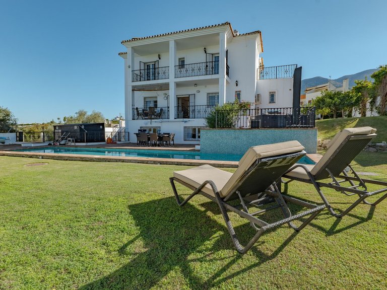 Villa for Sale in Alhaurín El Grande, Malaga 68