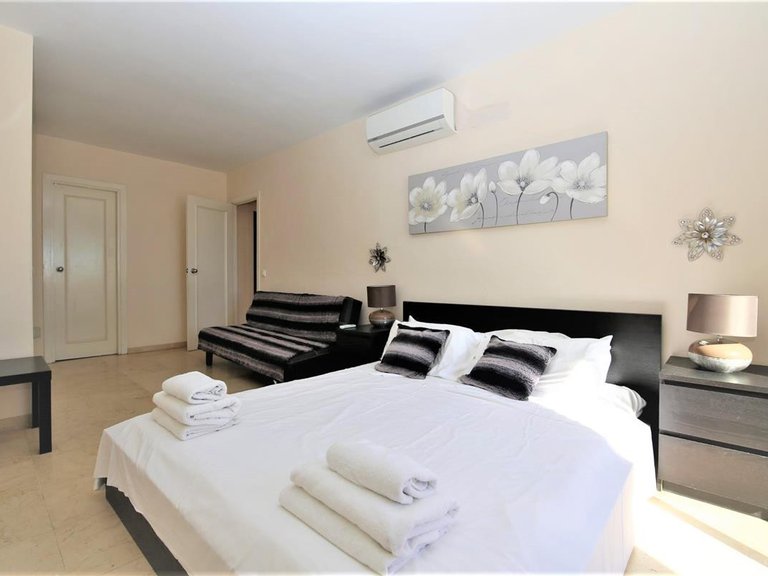 Apartment for Sale in Estepona, Malaga 10