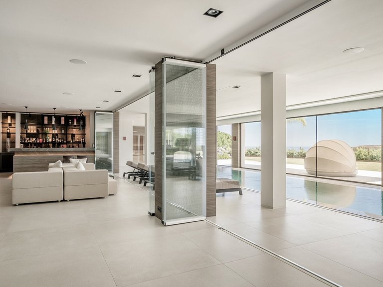 Villa for Sale in Benahavís, Malaga 15