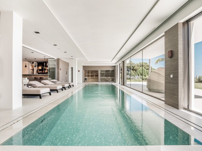 Villa for Sale in Benahavís, Malaga 16