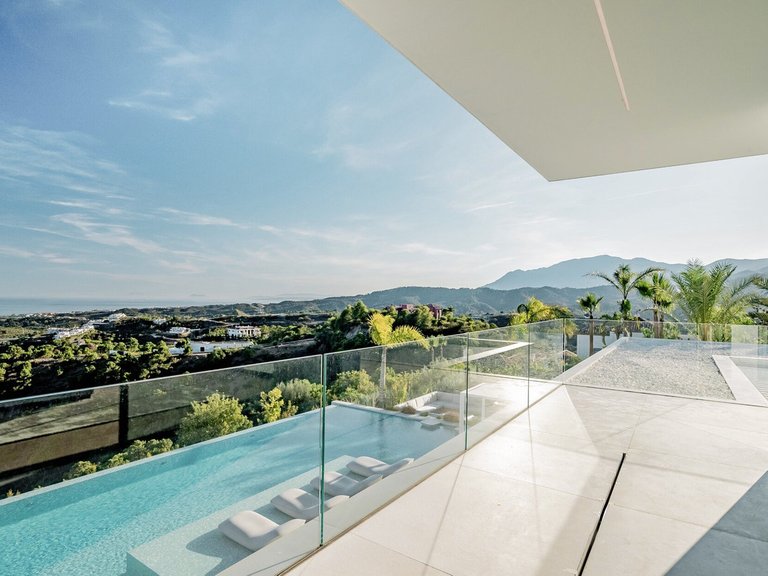 Villa for Sale in Benahavís, Malaga 23