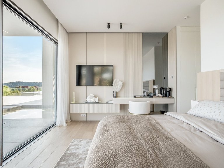 Villa for Sale in Benahavís, Malaga 27
