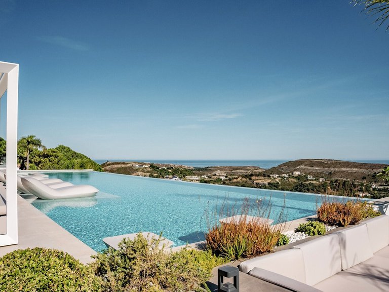 Villa for Sale in Benahavís, Malaga 9