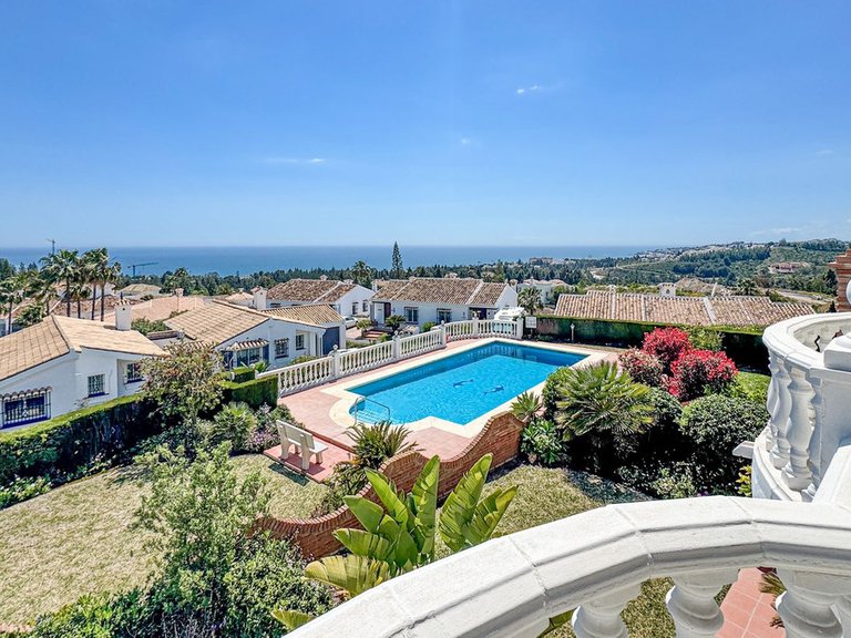 Apartment for Sale in El Chaparral, Malaga 14