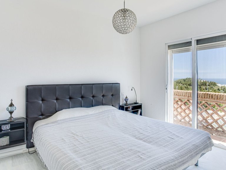 Apartment for Sale in El Chaparral, Malaga 7