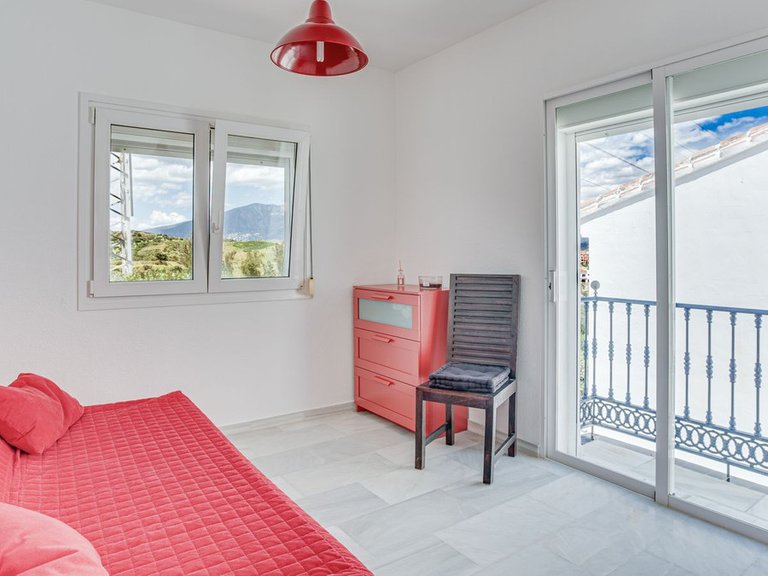 Apartment for Sale in El Chaparral, Malaga 8