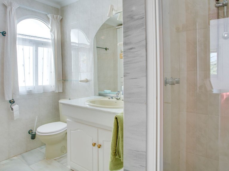 Apartment for Sale in El Chaparral, Malaga 9
