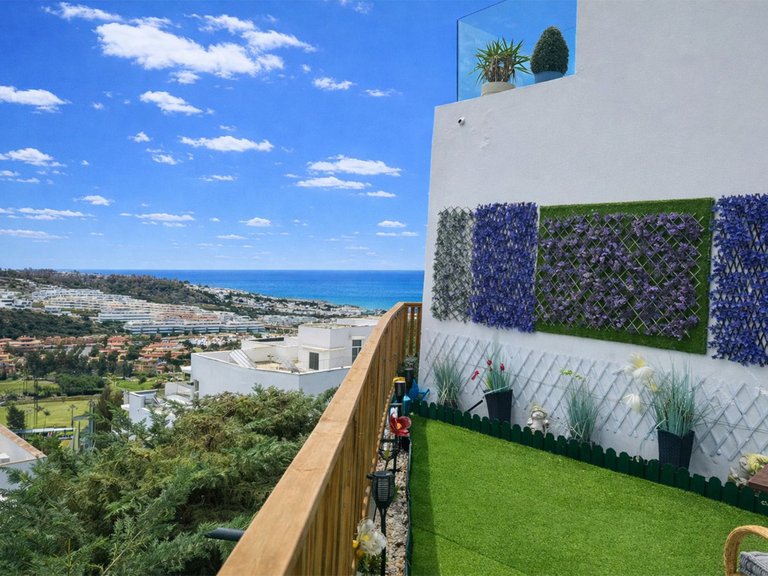 Apartment for Sale in La Cala De Mijas, Malaga 1