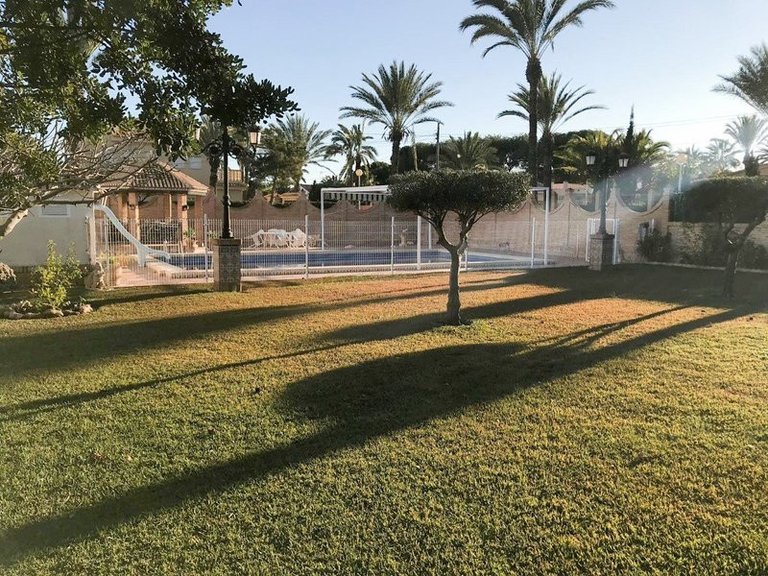 Villa for Sale in Cabo Roig, Alicante 10