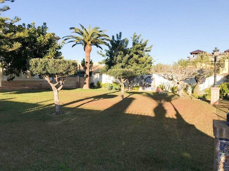 Villa for Sale in Cabo Roig, Alicante 25
