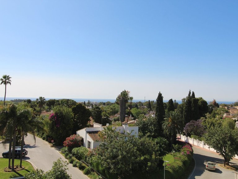 Apartment for Sale in Guadalmina Alta, Malaga 21