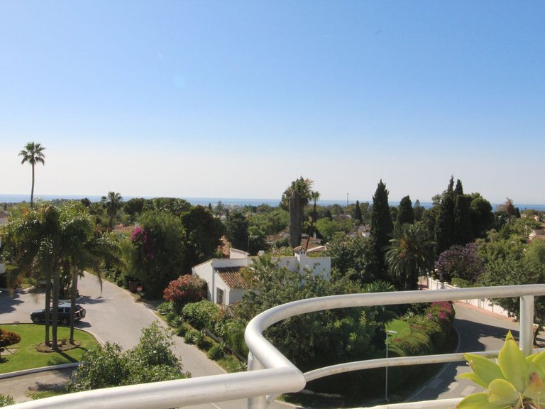 Apartment for Sale in Guadalmina Alta, Malaga 7
