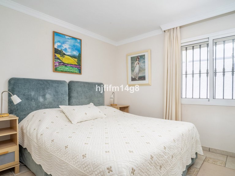 Villa for Sale in Nueva Andalucía, Malaga 16