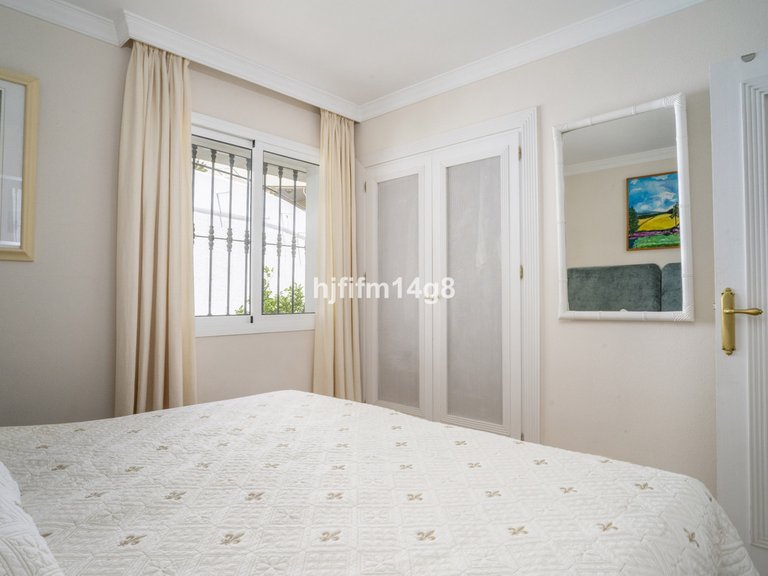 Villa for Sale in Nueva Andalucía, Malaga 17