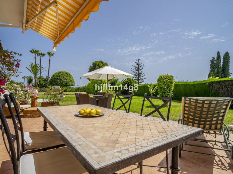 Villa for Sale in Nueva Andalucía, Malaga 23