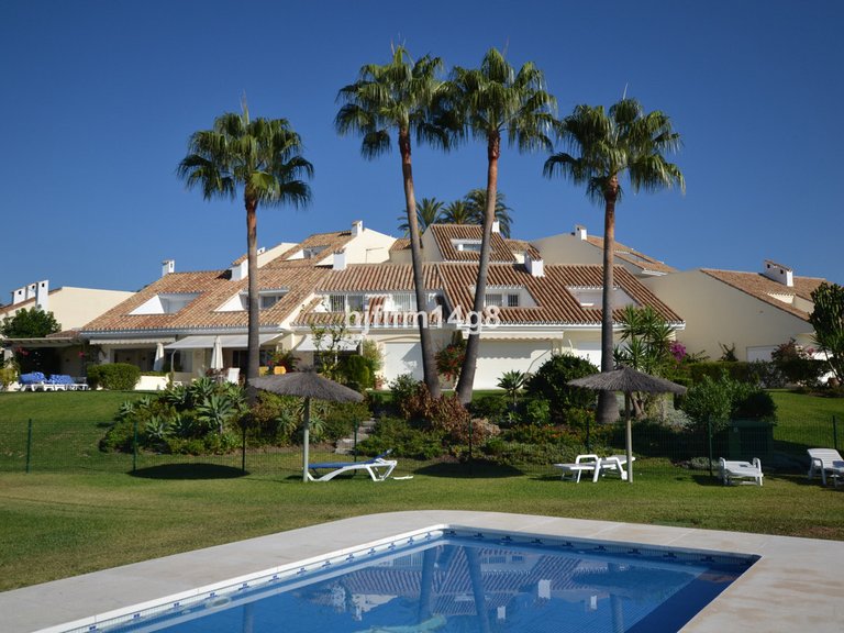 Villa for Sale in Nueva Andalucía, Malaga 30