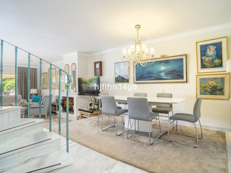 Villa for Sale in Nueva Andalucía, Malaga 6