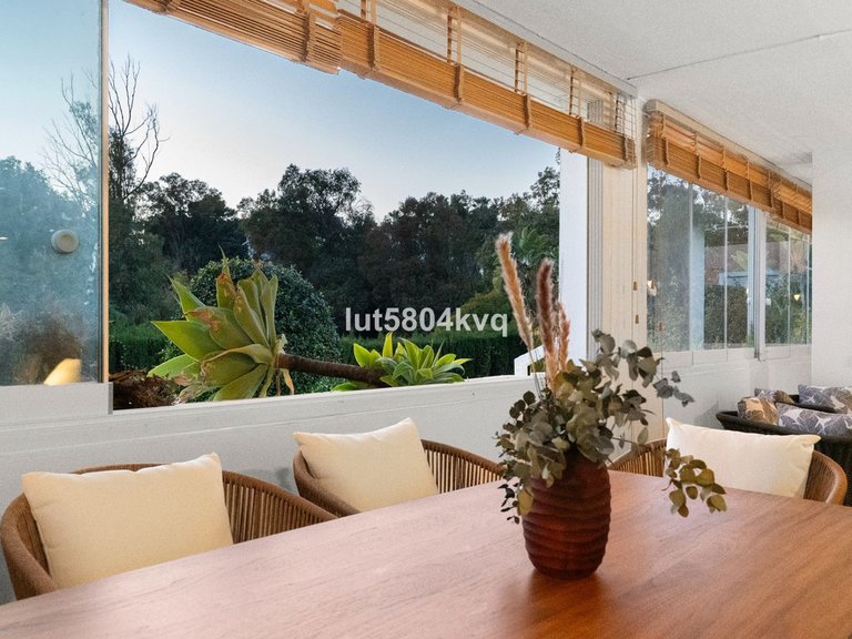 Apartment for Sale in The Golden Mile, Malaga 2