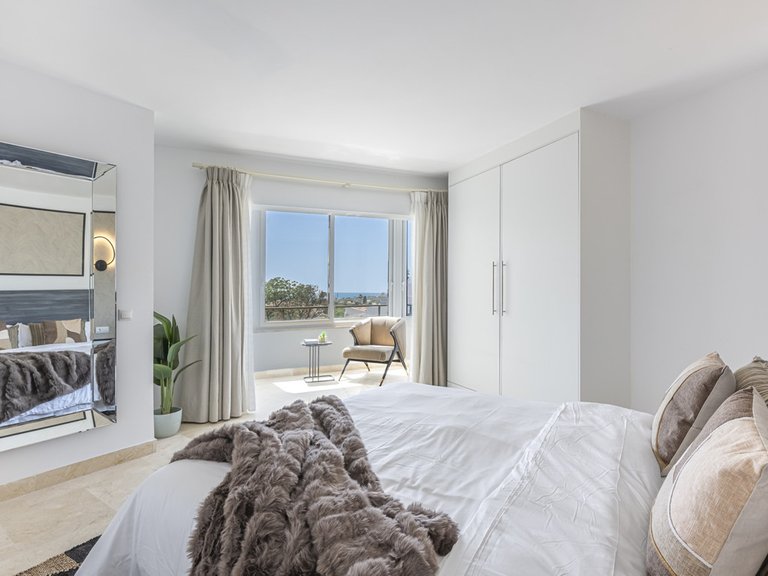 Apartment for Sale in Estepona, Malaga 15