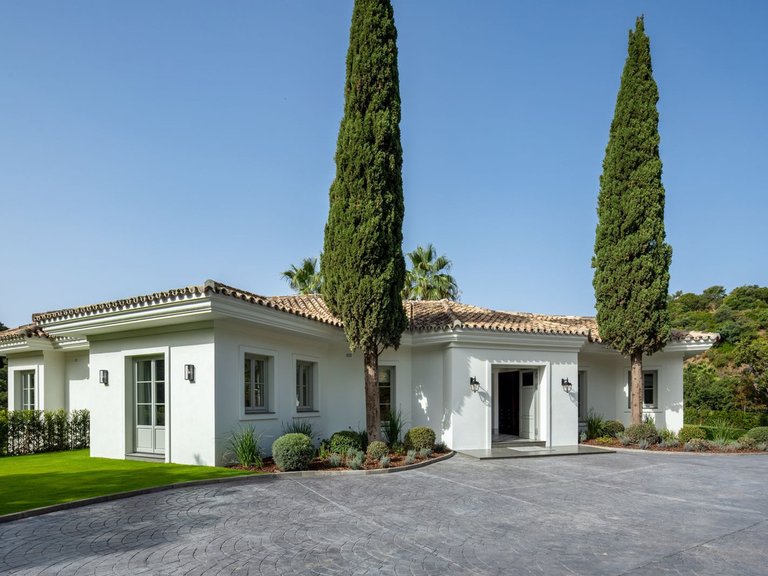 Villa for Sale in Benahavís, Malaga 3