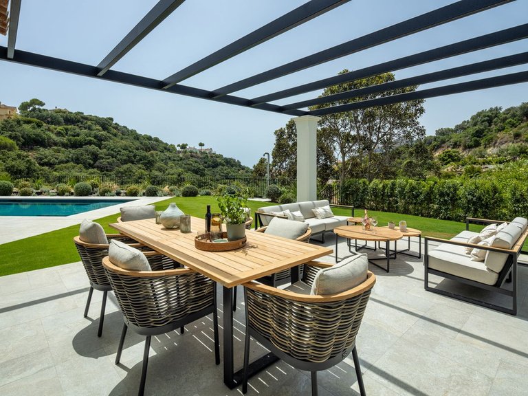 Villa for Sale in Benahavís, Malaga 35