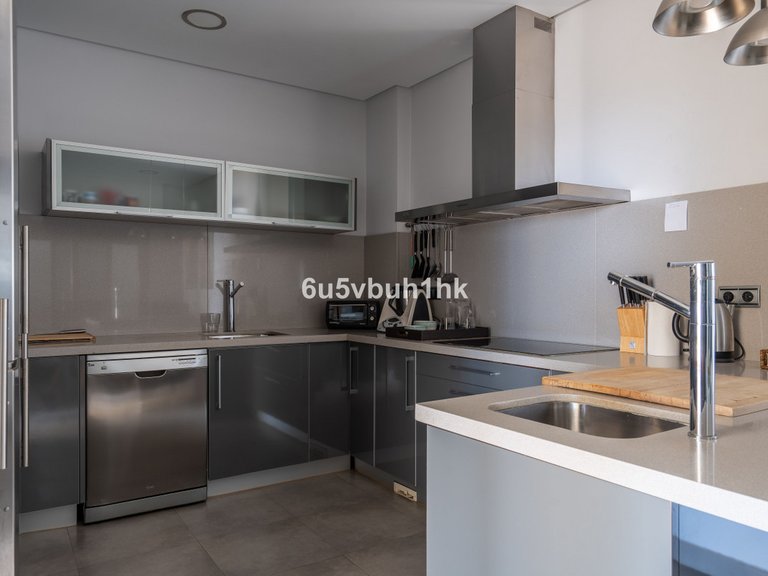 Villa for Sale in Málaga, Malaga 17