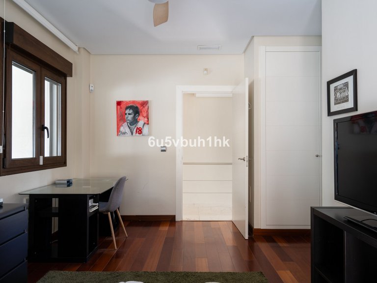 Villa for Sale in Málaga, Malaga 21