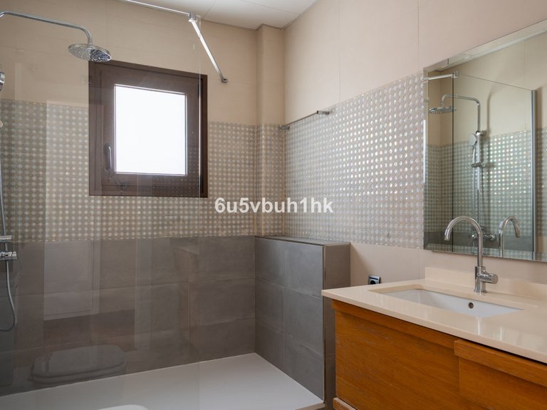 Villa for Sale in Málaga, Malaga 33