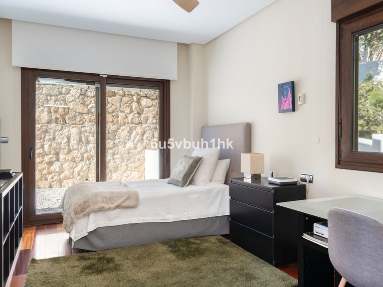 Villa for Sale in Málaga, Malaga 34