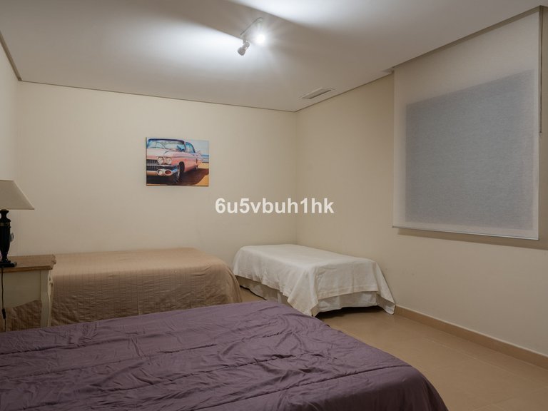 Villa for Sale in Málaga, Malaga 41