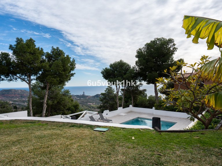 Villa for Sale in Málaga, Malaga 47
