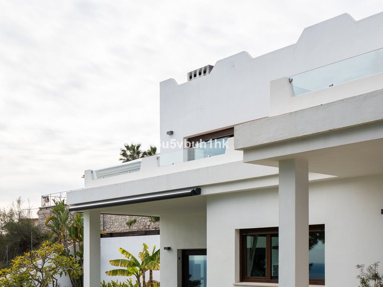 Villa for Sale in Málaga, Malaga 50