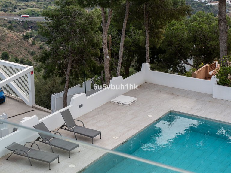 Villa for Sale in Málaga, Malaga 6