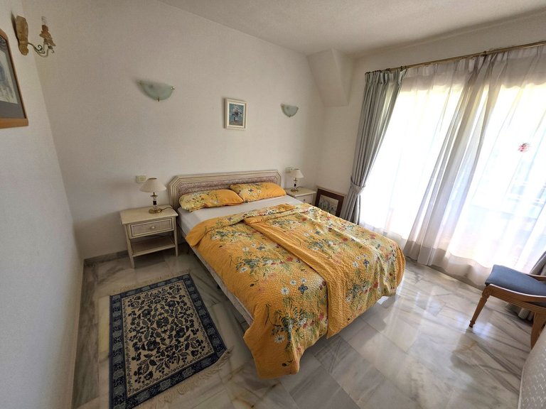 Apartment for Sale in Calahonda, Malaga 16