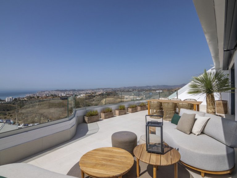 Apartment for Sale in Fuengirola, Malaga 1