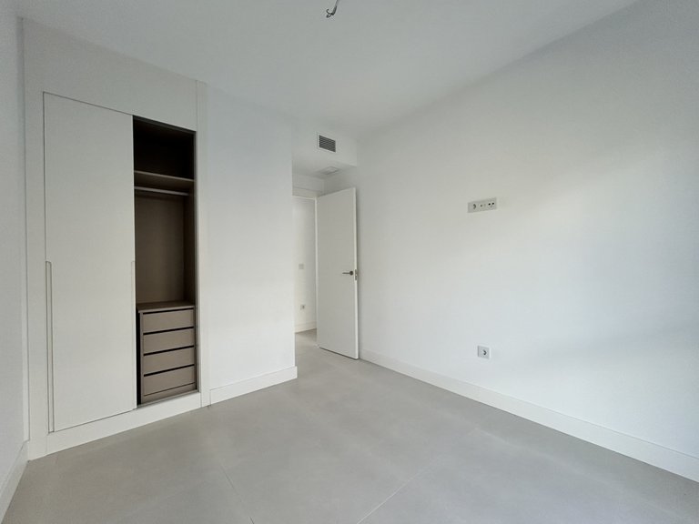 Apartment for Sale in Fuengirola, Malaga 20