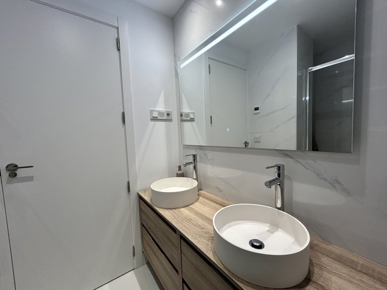 Apartment for Sale in Fuengirola, Malaga 26