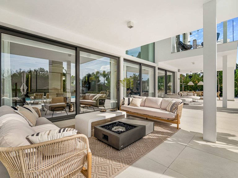 Villa for Sale in Costa del Sol The Golden Mile, Malaga 11
