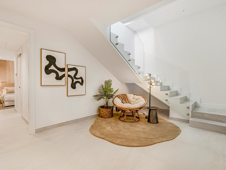 Villa for Sale in Costa del Sol The Golden Mile, Malaga 17